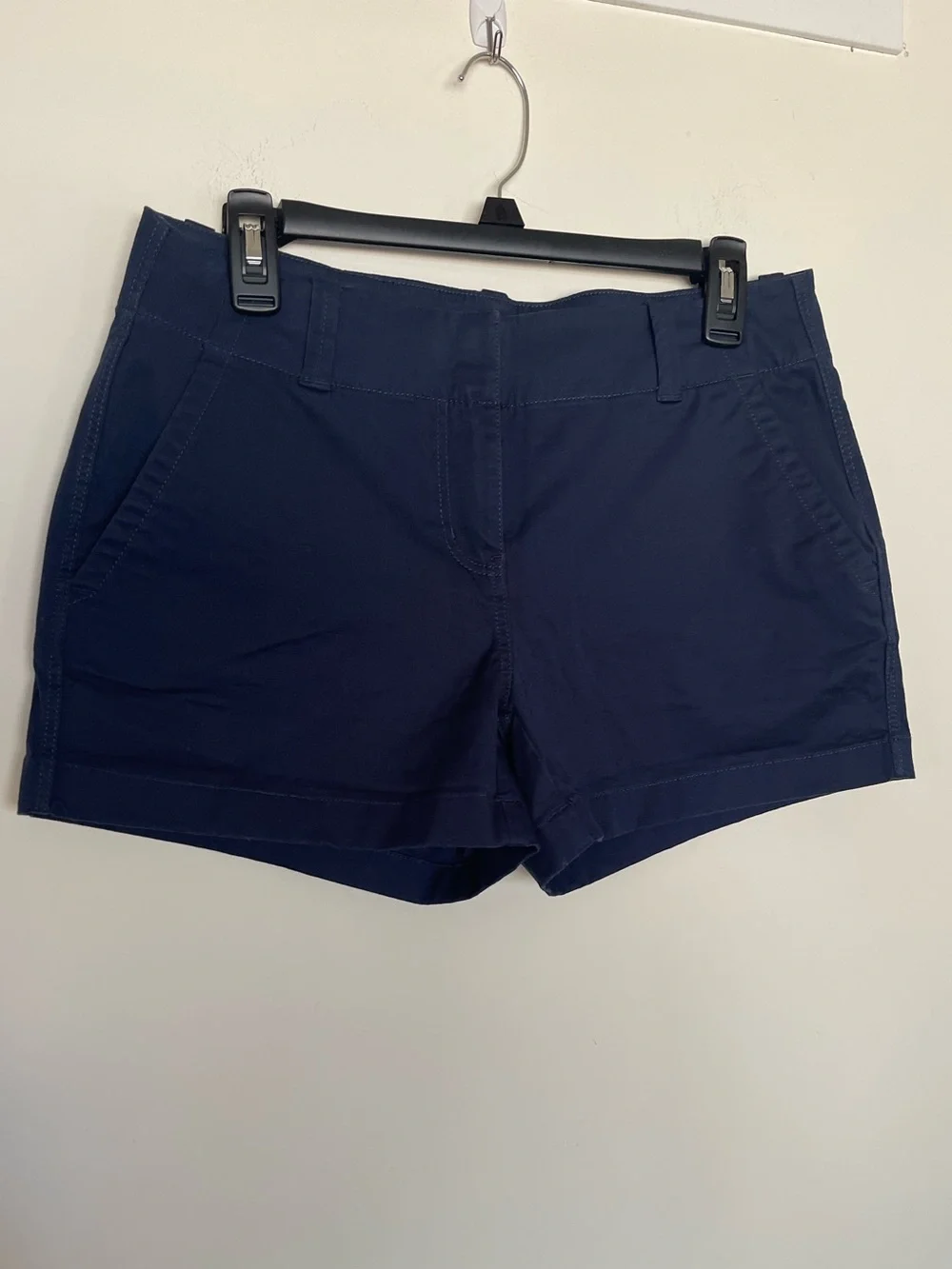 Vineyard Vines Navy Chino Women's Shorts 3.5 in. inseam - Picture 2 of 7